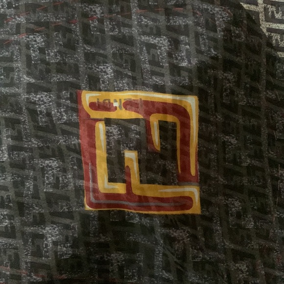 SOLD 💯 Authentic Fendi 100% silk scarf - Picture 3 of 6
